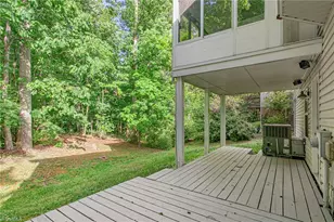 2013 Priya St, Thomasville, NC 27360 - Photo 32
