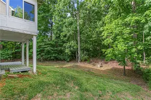 2013 Priya St, Thomasville, NC 27360 - Photo 34