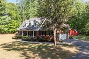 5812 Crimson Ct, Mebane, NC 27302 - Photo 2