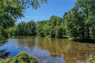 1211 Lakewood Dr, Greensboro, NC 27410 - Photo 8