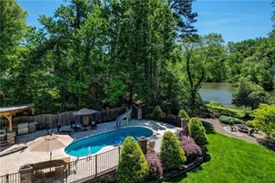 1211 Lakewood Dr, Greensboro, NC 27410 - Photo 4