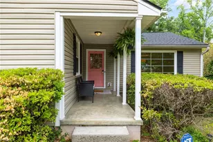 2012 Bluemont Dr, Greensboro, NC 27408 - Photo 2