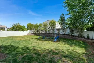 6616 Championship Dr, Whitsett, NC 27377 - Photo 14