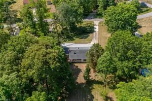 3908 Beverly Hills Dr, High Point, NC 27265 - Photo 42