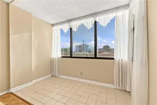 1101 Elm St, Greensboro, NC 27401 - Photo 14