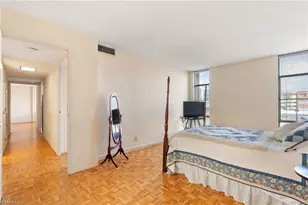 1101 Elm St, Greensboro, NC 27401 - Photo 38