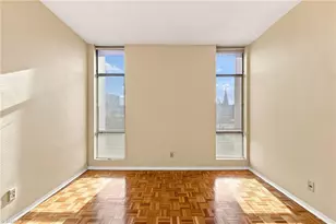 1101 Elm St, Greensboro, NC 27401 - Photo 16