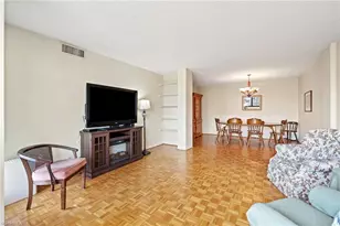 1101 Elm St, Greensboro, NC 27401 - Photo 22