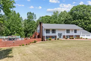 786 Central Rd, Clemmons, NC 27012 - Photo 2
