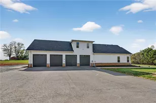 138 Arthur Needham Rd, Pilot Mountain, NC 27041 - Photo 44