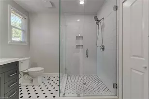 1304 Cornwallis Dr, Greensboro, NC 27408 - Photo 20
