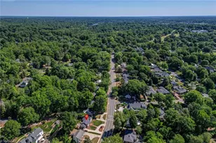 1304 Cornwallis Dr, Greensboro, NC 27408 - Photo 32