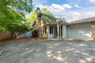 101 Glentower Dr, Greensboro, NC 27410 - Photo 2