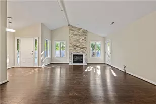 101 Glentower Dr, Greensboro, NC 27410 - Photo 10