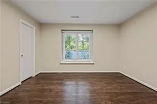 101 Glentower Dr, Greensboro, NC 27410 - Photo 20