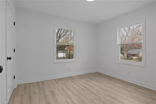 621 Sharpe Street E, Statesville, NC 28677 - Photo 10
