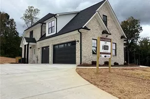 958 Medinah Dr, Winston-Salem, NC 27107 - Photo 2