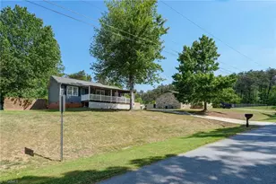 111 Shannon Ln, Eden, NC 27288 - Photo 4