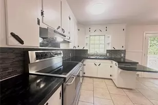 167 Birch St, Wilkesboro, NC 28697 - Photo 8
