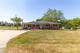 230 Hill Ln, Lexington, NC 27295 - Photo 2