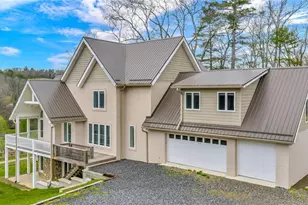 361 Osprey Pl, West Jefferson, NC 28694 - Photo 2