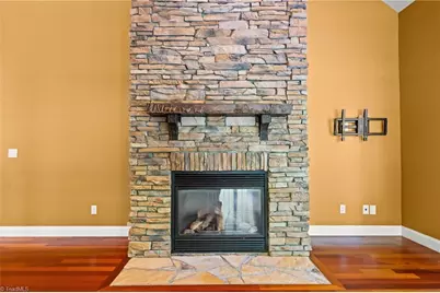3321 Lower Lake Road, Thomasville, NC 27360 - Photo 10
