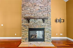 3321 Lower Lake Rd, Thomasville, NC 27360 - Photo 10