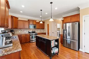 4391 Barrington Oaks Ct, Clemmons, NC 27012 - Photo 20