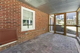3919 Pondfield Ct, Greensboro, NC 27410 - Photo 34