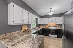 3919 Pondfield Ct, Greensboro, NC 27410 - Photo 10