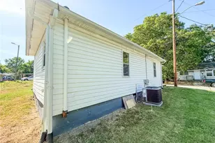 601 Huger St, Thomasville, NC 27360 - Photo 12