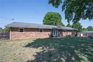 1012 H E Renegar Dr, Yadkinville, NC 27055 - Photo 22