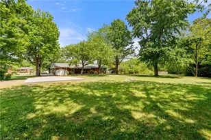 116 Lakeview Cir, Thomasville, NC 27360 - Photo 36