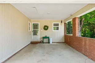 116 Lakeview Cir, Thomasville, NC 27360 - Photo 34