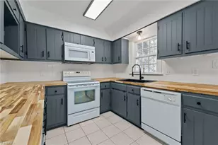 8718 Moody Rd, Liberty, NC 27298 - Photo 10