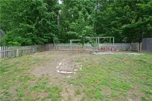 4807 Adams Ridge Dr, Greensboro, NC 27407 - Photo 22