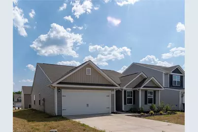 4612 Hazelburn Drive, Greensboro, NC 27405 - Photo 18
