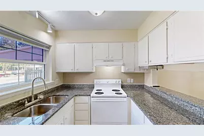 2214 Shadow Valley Road #E, High Point, NC 27265 - Photo 2