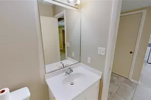2214 Shadow Valley Rd, High Point, NC 27265 - Photo 20