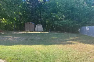 695 Old Castle Dr, Randleman, NC 27317 - Photo 4