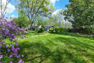 2403 Running Brook Dr, Greensboro, NC 27408 - Photo 40