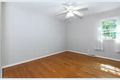 2403 Running Brook Drive, Greensboro, NC 27408 - Photo 32