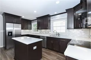 2403 Running Brook Dr, Greensboro, NC 27408 - Photo 10