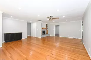 2403 Running Brook Dr, Greensboro, NC 27408 - Photo 10
