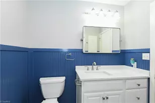 2403 Running Brook Dr, Greensboro, NC 27408 - Photo 36