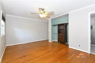 2403 Running Brook Dr, Greensboro, NC 27408 - Photo 26