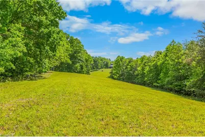 1392 Mission Road, Danbury, NC 27016 - Photo 4