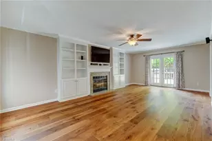 405 Ashton Cir, Eden, NC 27288 - Photo 10