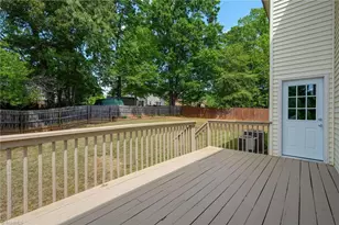 405 Ashton Cir, Eden, NC 27288 - Photo 6
