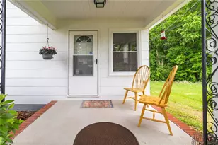 544 Edgewood St, Kernersville, NC 27284 - Photo 6
